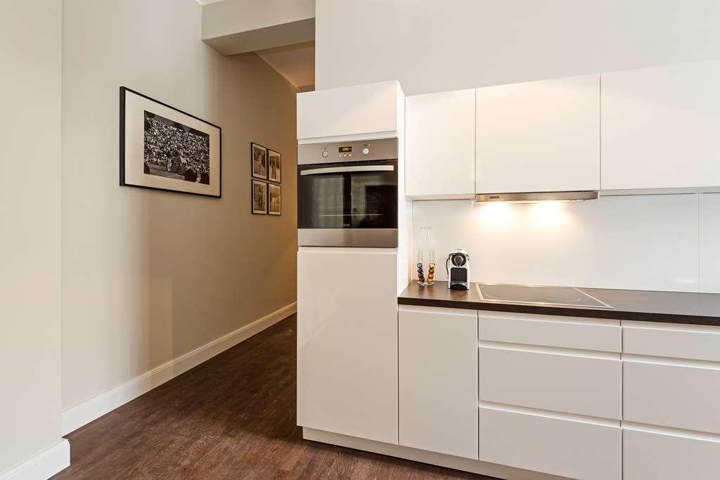 Arabel Design Apartments Берлин Ресторант снимка A modern German kitchen