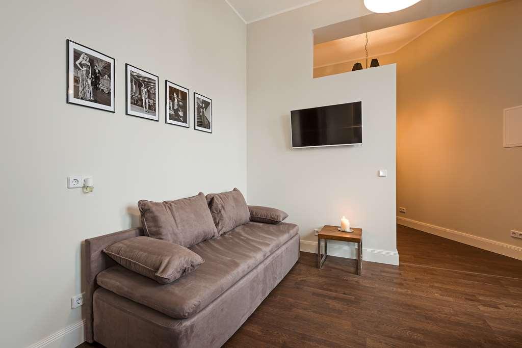 Arabel Design Apartments Берлин Стая снимка A living room in a typical apartment