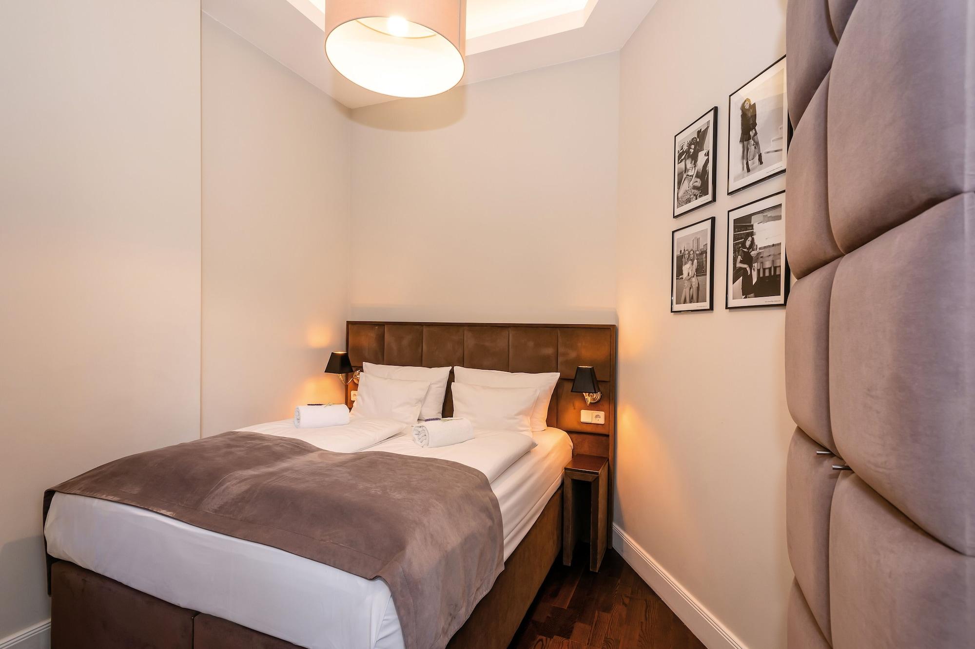 Arabel Design Apartments Берлин Екстериор снимка A room at the hotel