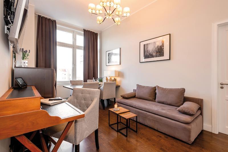 Arabel Design Apartments Берлин Екстериор снимка A living room in a serviced apartment in Berlin, Germany